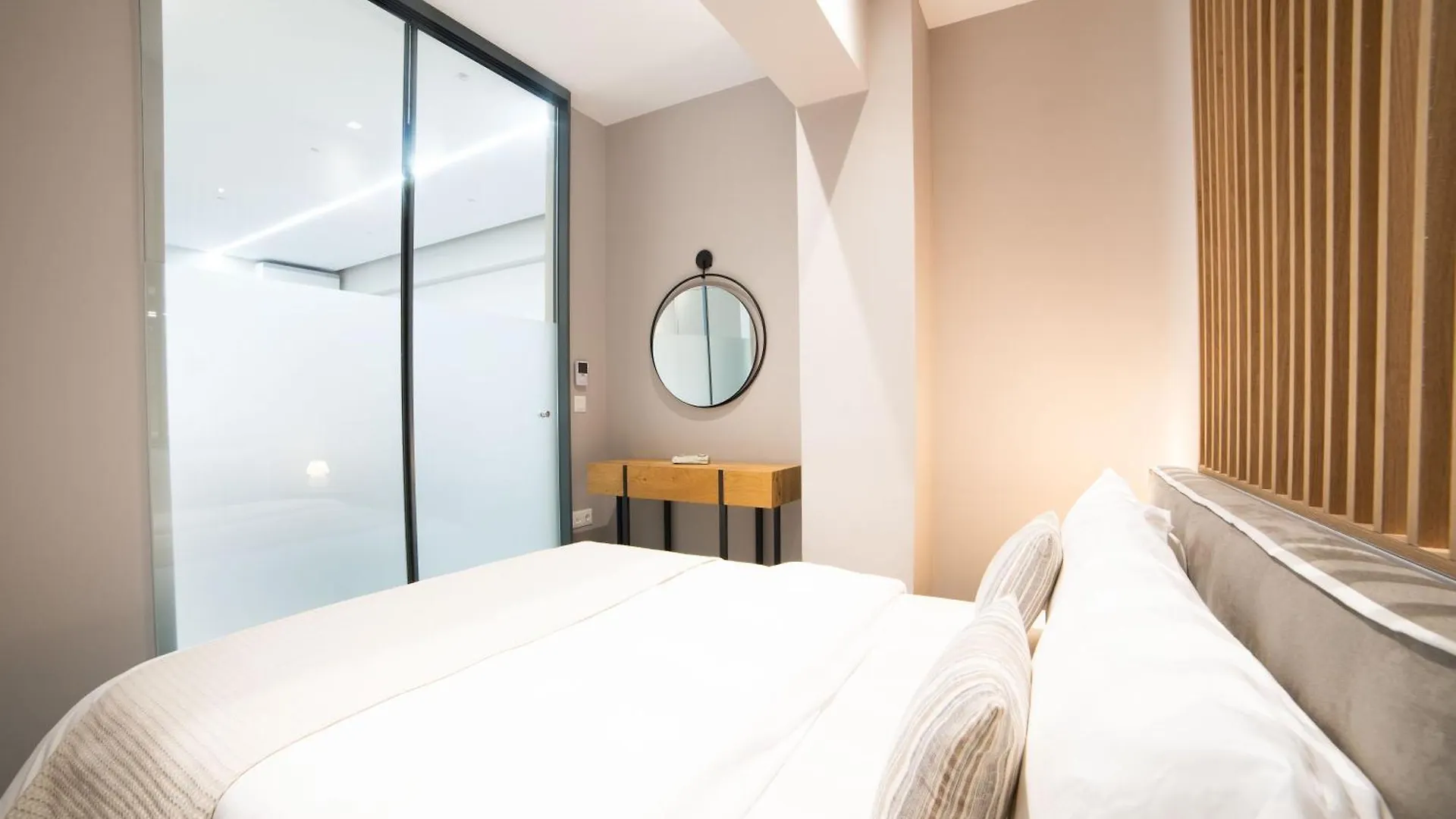 F & B Collection - City Center Hidden Gem Thessaloniki Apartment
