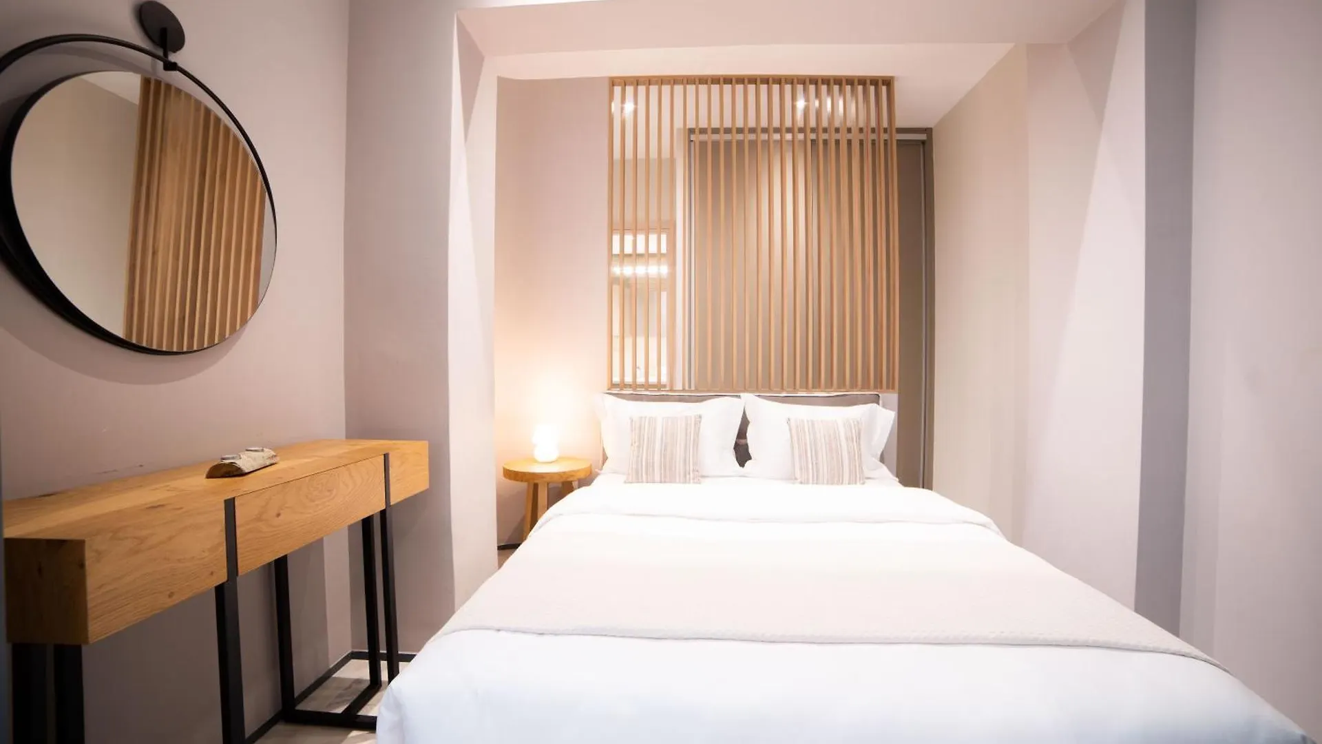 Apartment F & B Collection - City Center Hidden Gem Thessaloniki Greece